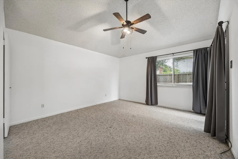 2202 Westwood Drive Stafford, TX 77477