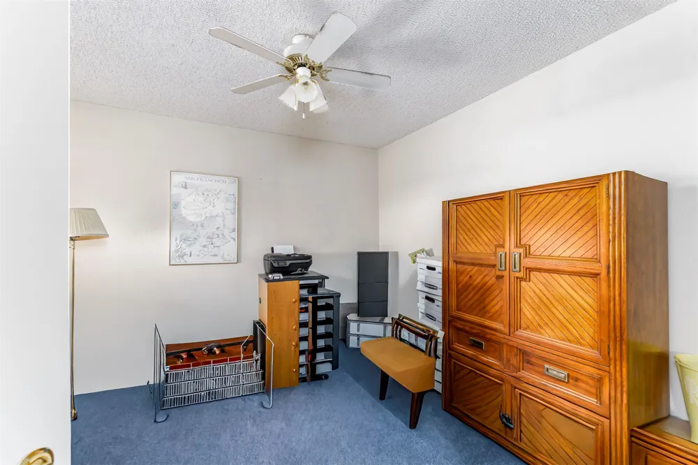 2702 Stratford Court Euless, TX 76039