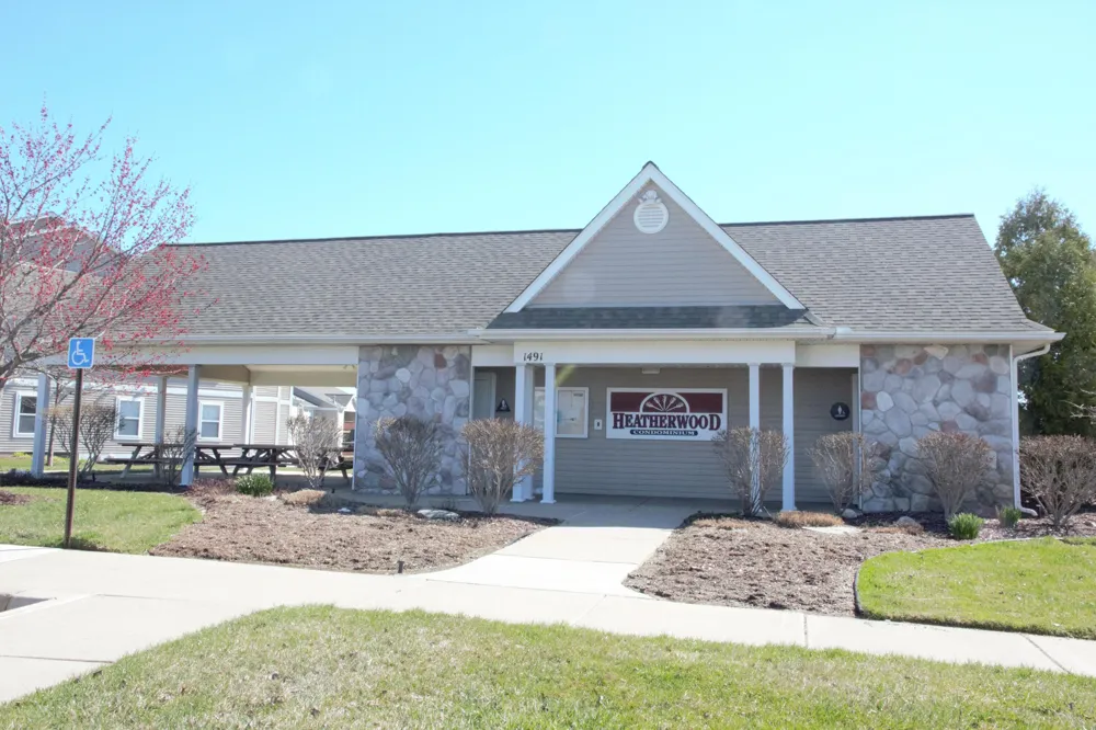 1376 Heatherwood Lane Ann Arbor, MI 48108