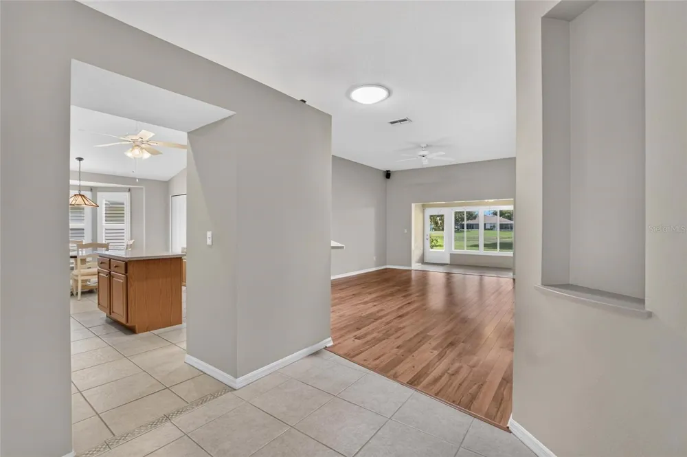 1213 CORINTH GREENS DRIVE #52 Sun City Center, FL 33573