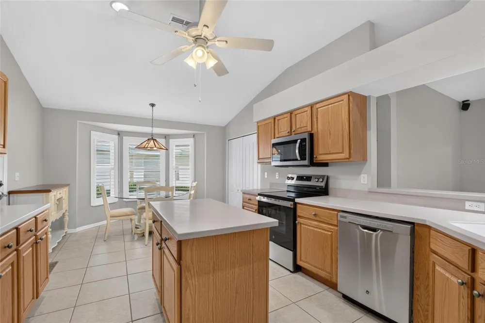 1213 CORINTH GREENS DRIVE #52 Sun City Center, FL 33573
