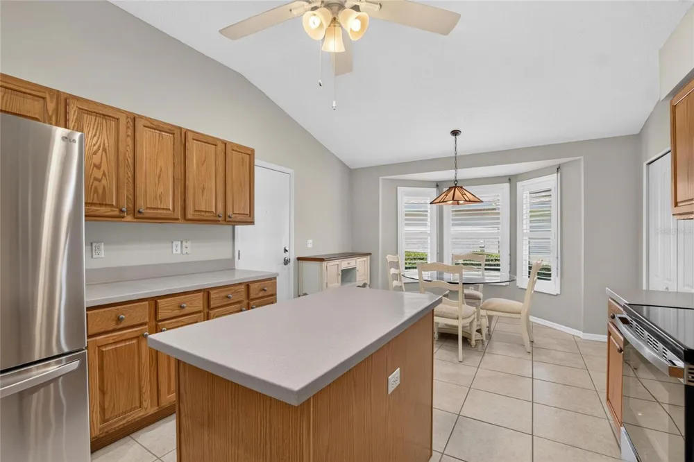 1213 CORINTH GREENS DRIVE #52 Sun City Center, FL 33573