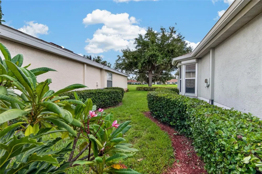 1213 CORINTH GREENS DRIVE #52 Sun City Center, FL 33573