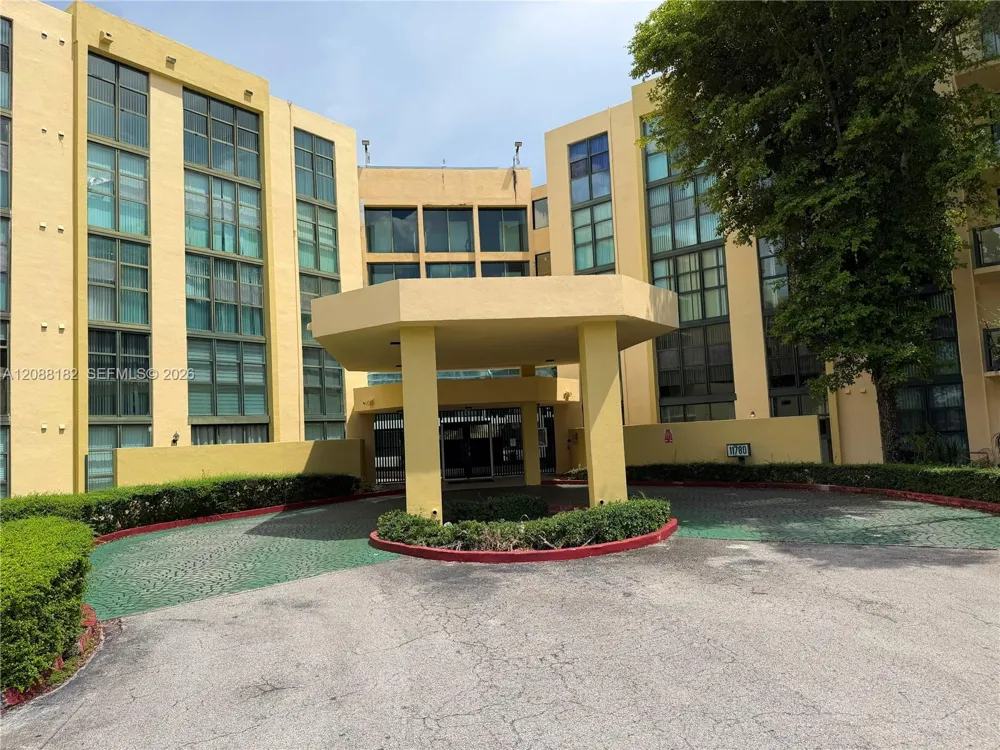 11780 SW 18th St #501-2 Miami, FL 33175