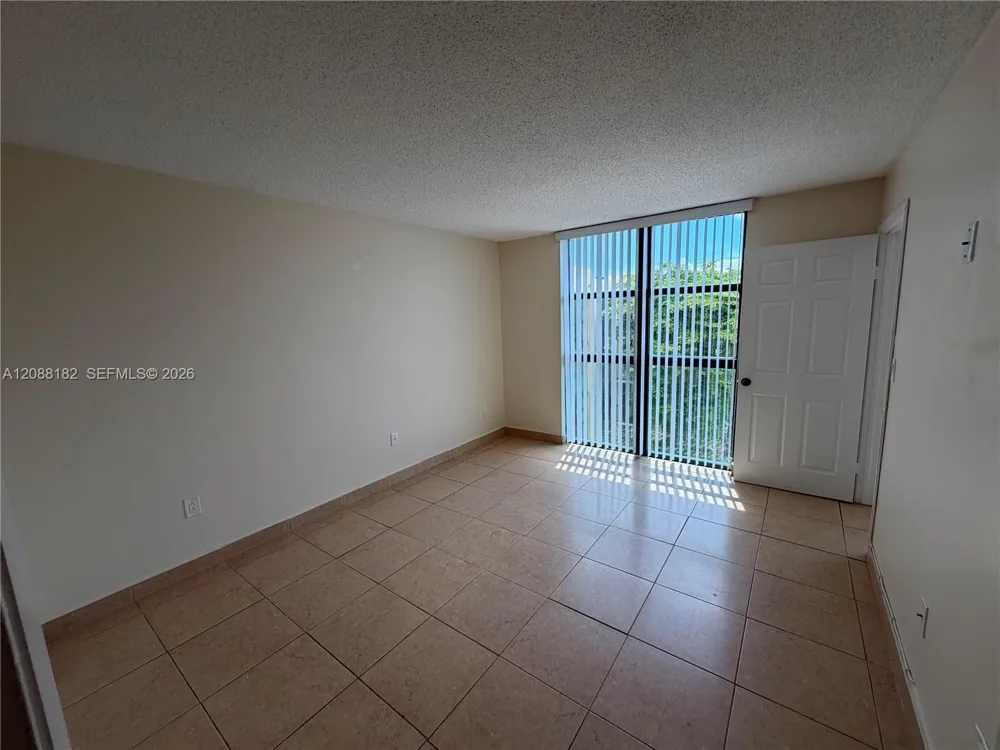 11780 SW 18th St #501-2 Miami, FL 33175