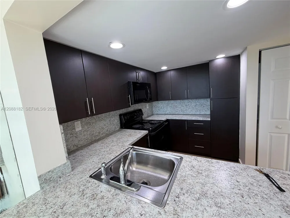 11780 SW 18th St #501-2 Miami, FL 33175