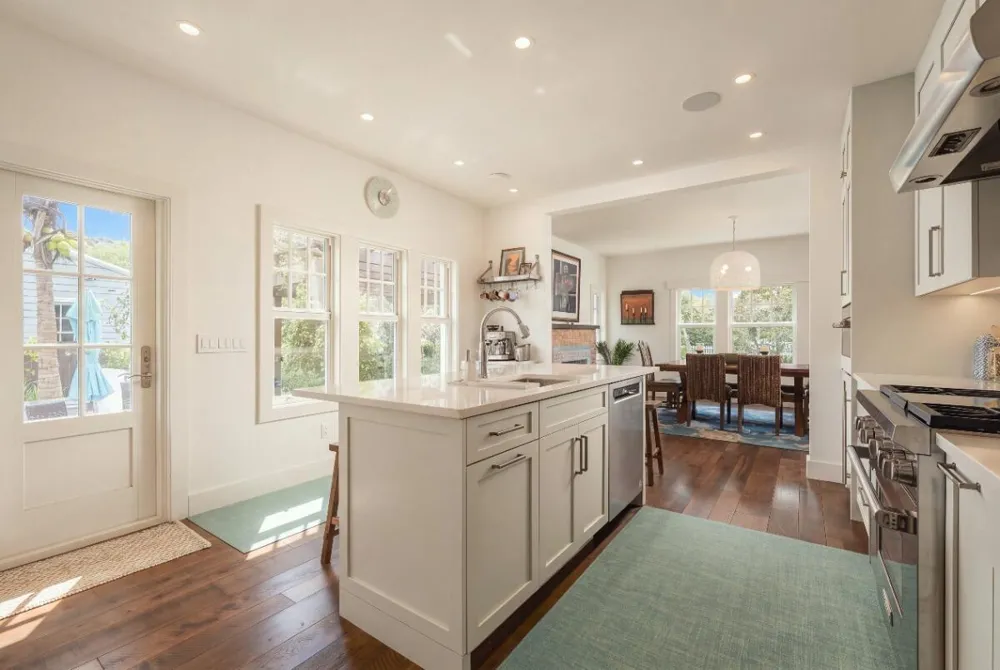 108 Swinton Avenue Delray Beach, FL 33444