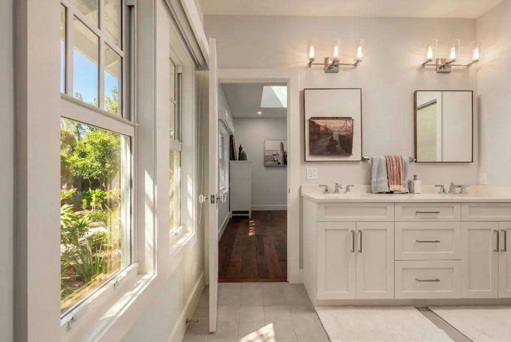 108 Swinton Avenue Delray Beach, FL 33444