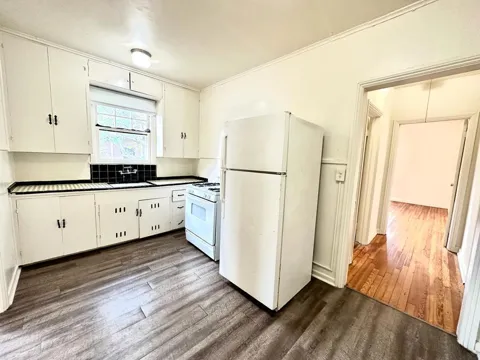 2016 Broward Avenue #3