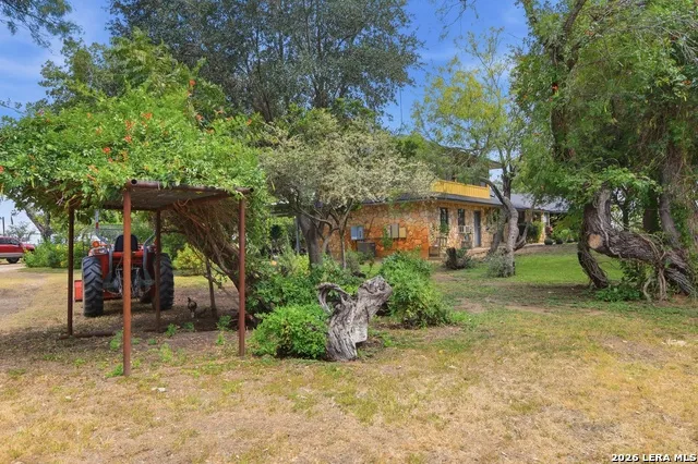 3033 St Hwy 132 N Natalia, TX 78059
