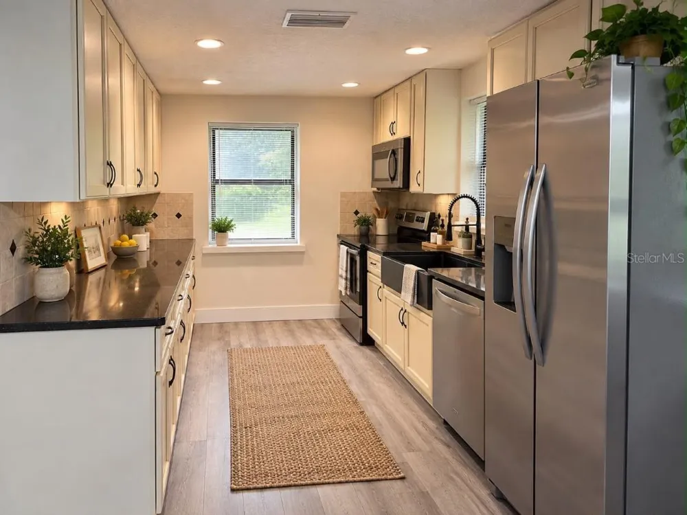 234 E LADY LAKE BOULEVARD Lady Lake, FL 32159