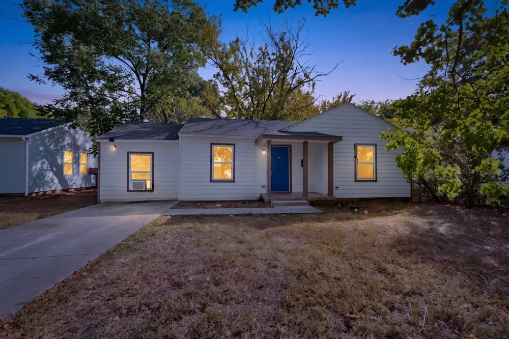 4424 Tacoma Street Dallas, TX 75216