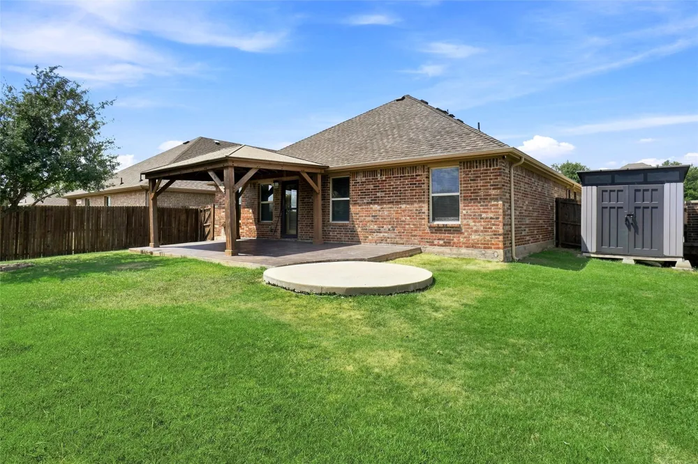 1060 Sadie Street Forney, TX 75126