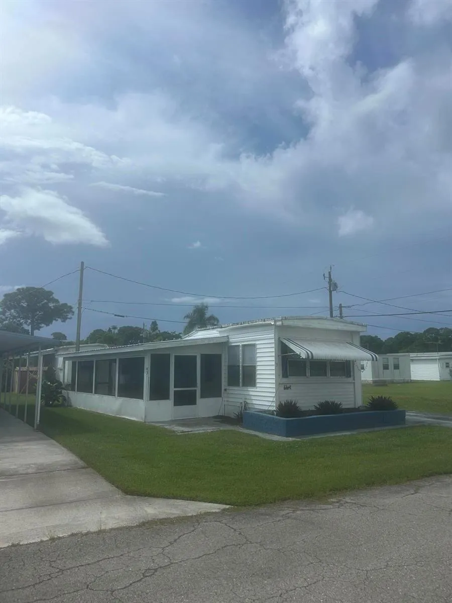 5400 SE Jack Avenue #K3 Stuart, FL 34997
