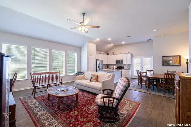 7016 Oldham Clf Schertz, TX 78108