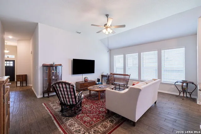 7016 Oldham Clf Schertz, TX 78108
