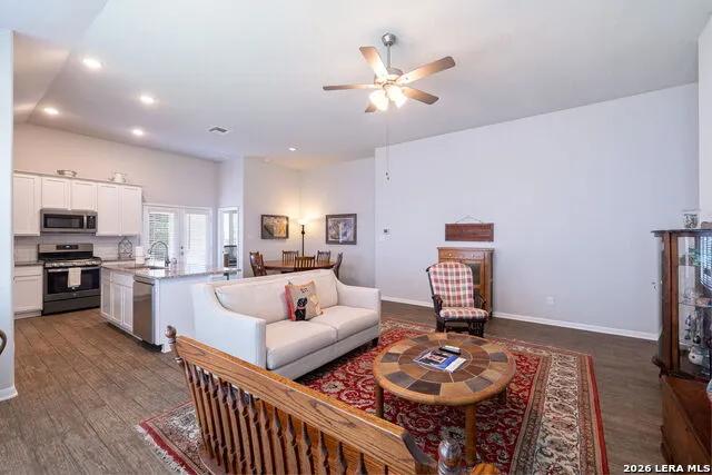 7016 Oldham Clf Schertz, TX 78108