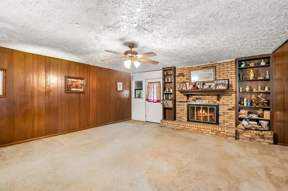 5209 Bucksnort Road Franklin, TX 77856