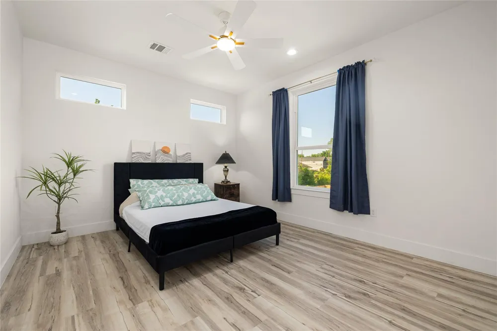 1306 Grove Street Houston, TX 77020