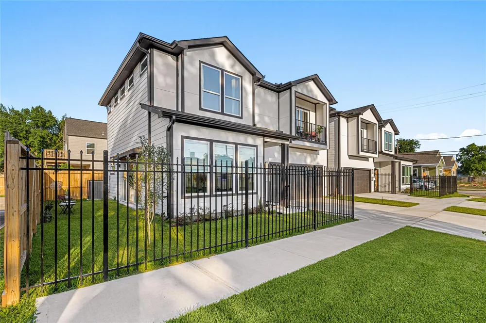1306 Grove Street Houston, TX 77020