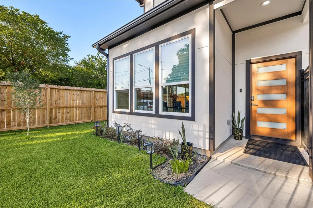 1306 Grove Street Houston, TX 77020