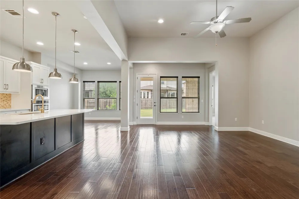 5009 Mandevilla Drive Austin, TX 78739