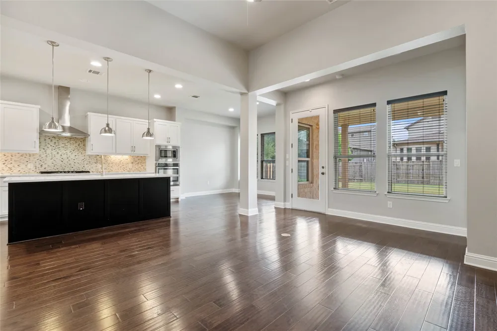 5009 Mandevilla Drive Austin, TX 78739