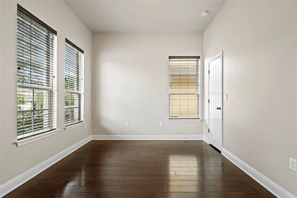 5009 Mandevilla Drive Austin, TX 78739