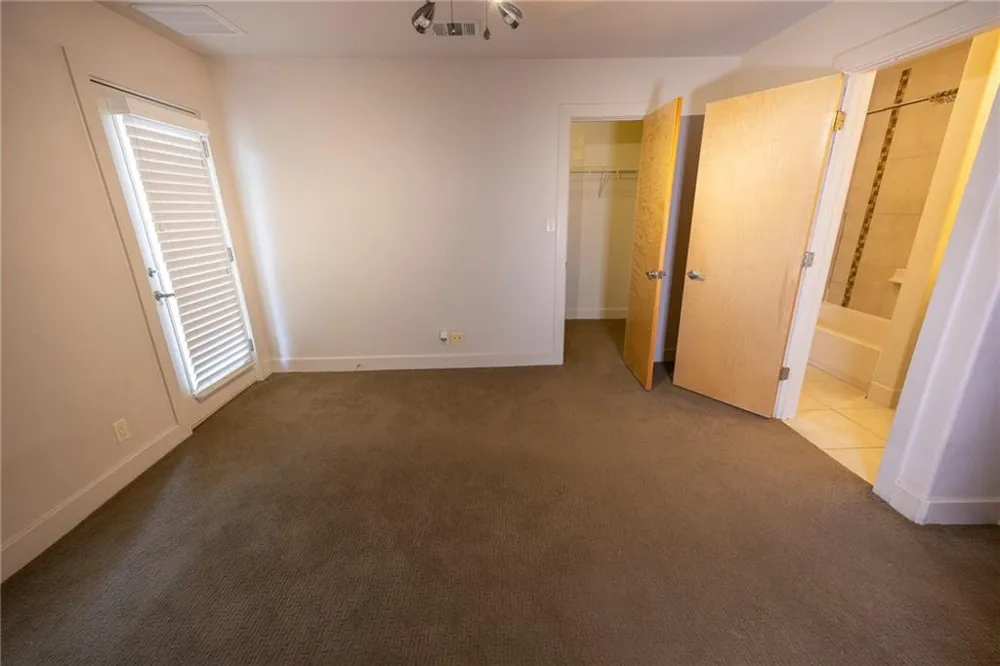 1101 Grove Boulevard #106 Austin, TX 78741