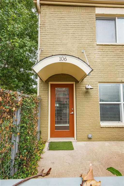 1101 Grove Boulevard #106 Austin, TX 78741