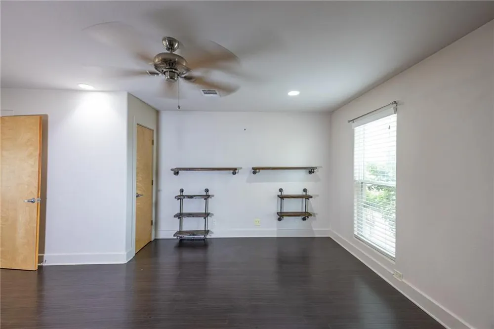 1101 Grove Boulevard #106 Austin, TX 78741