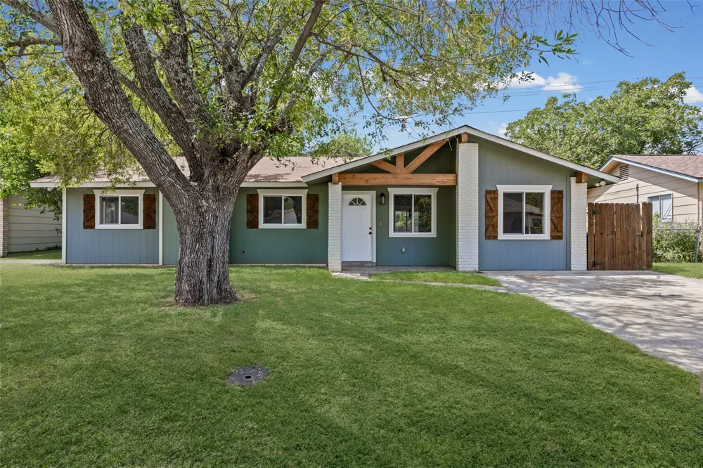 1531 Lahn Rd Road New Braunfels, TX 78130