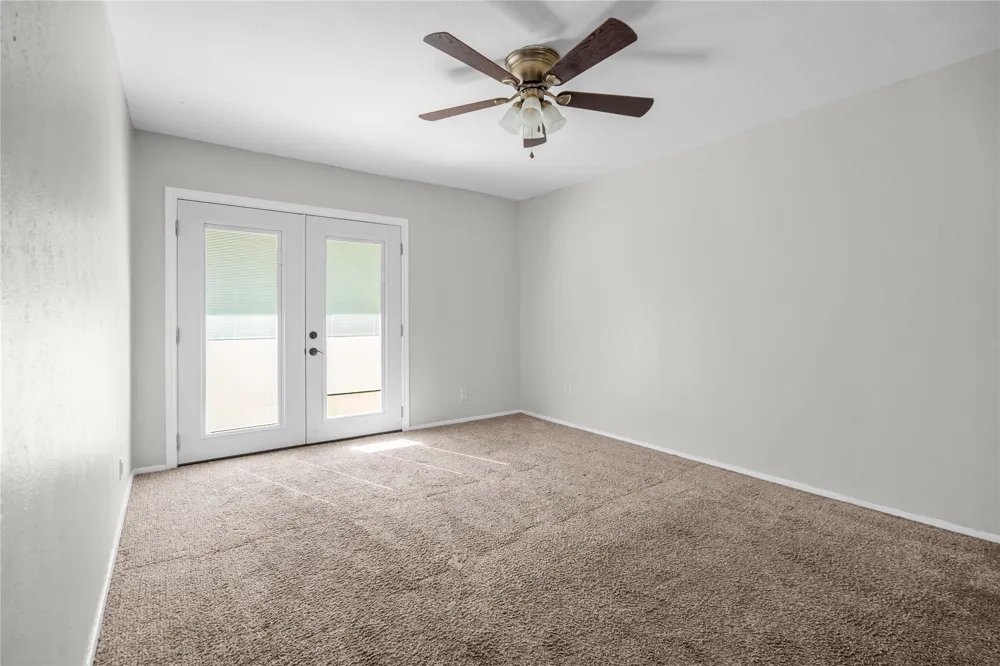 6718 Silvermine Drive #302 Austin, TX 78736
