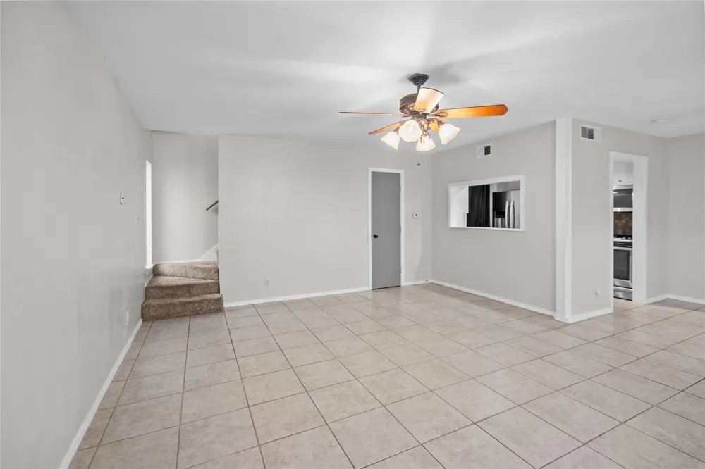 6718 Silvermine Drive #302 Austin, TX 78736