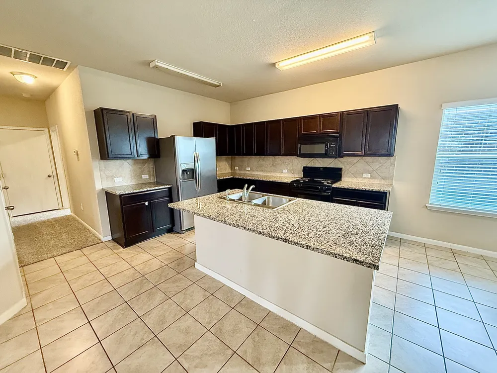 431 Northern Flicker Street Kyle, TX 78640