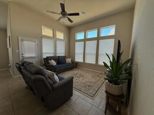 637 Palmilla Street Leander, TX 78641