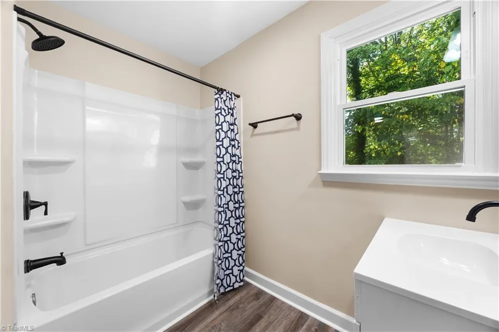 822 Birch Lane Kernersville, NC 27284