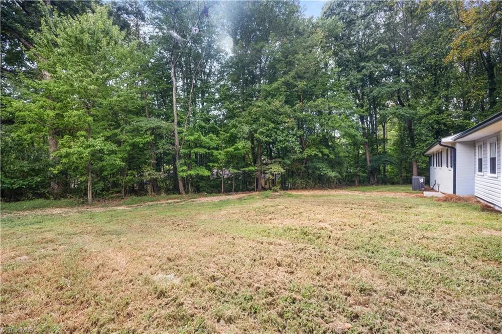 822 Birch Lane Kernersville, NC 27284