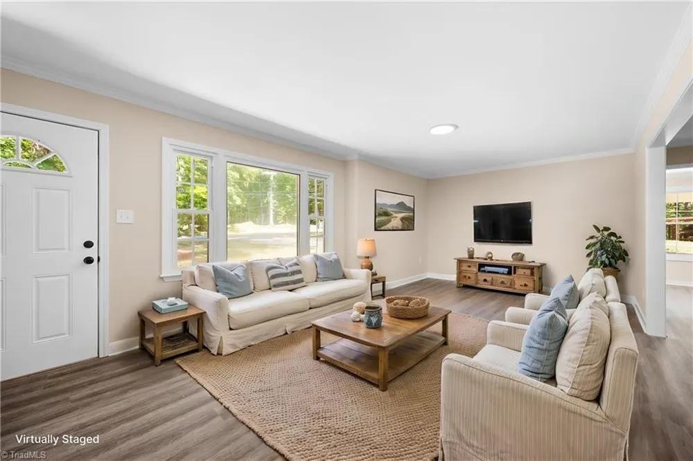 822 Birch Lane Kernersville, NC 27284