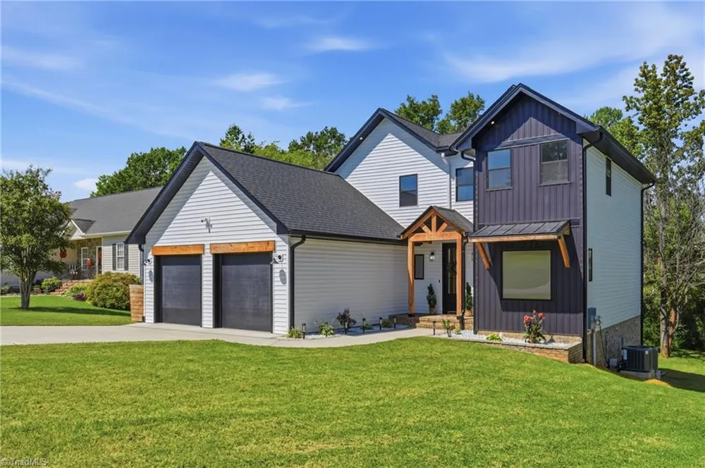 504 Old Farm Road Graham, NC 27253