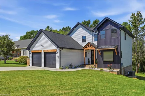 504 Old Farm Road