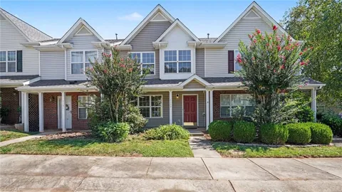 1133 Oak Blossom Way