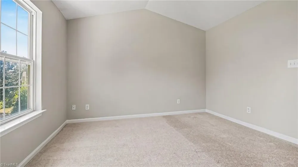 1133 Oak Blossom Way Whitsett, NC 27377
