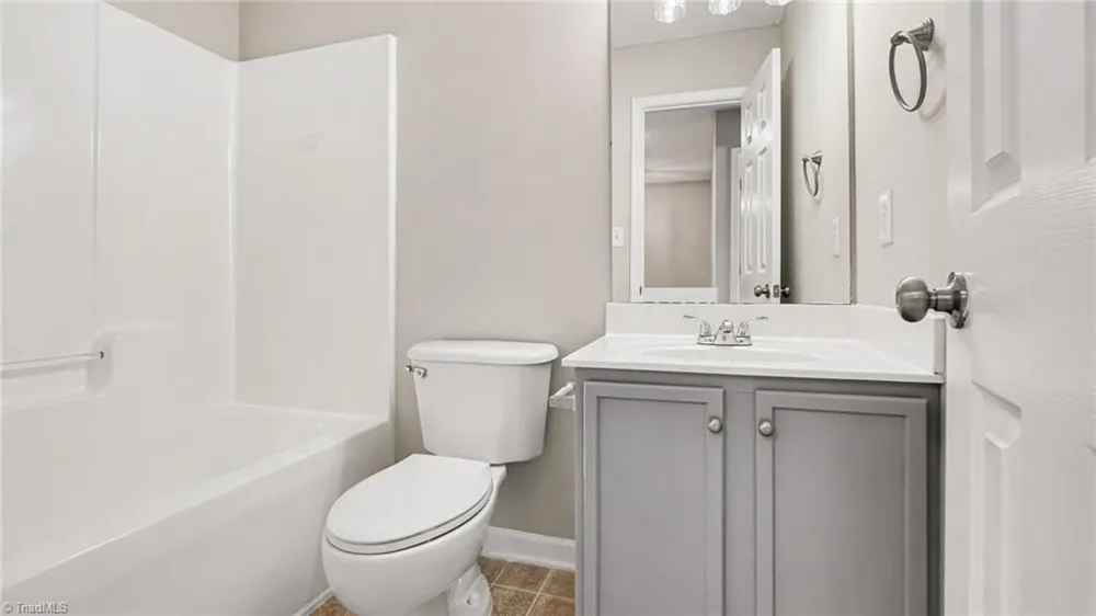 1133 Oak Blossom Way Whitsett, NC 27377