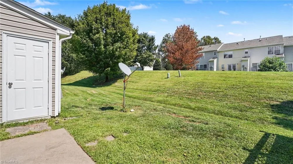 1133 Oak Blossom Way Whitsett, NC 27377