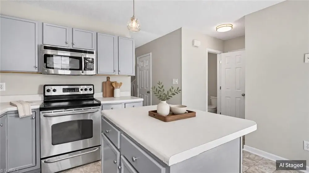 1133 Oak Blossom Way Whitsett, NC 27377