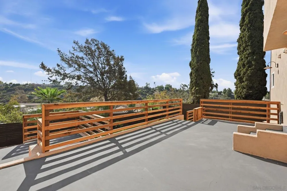 2473 Highland Ave. San Diego, CA 92105
