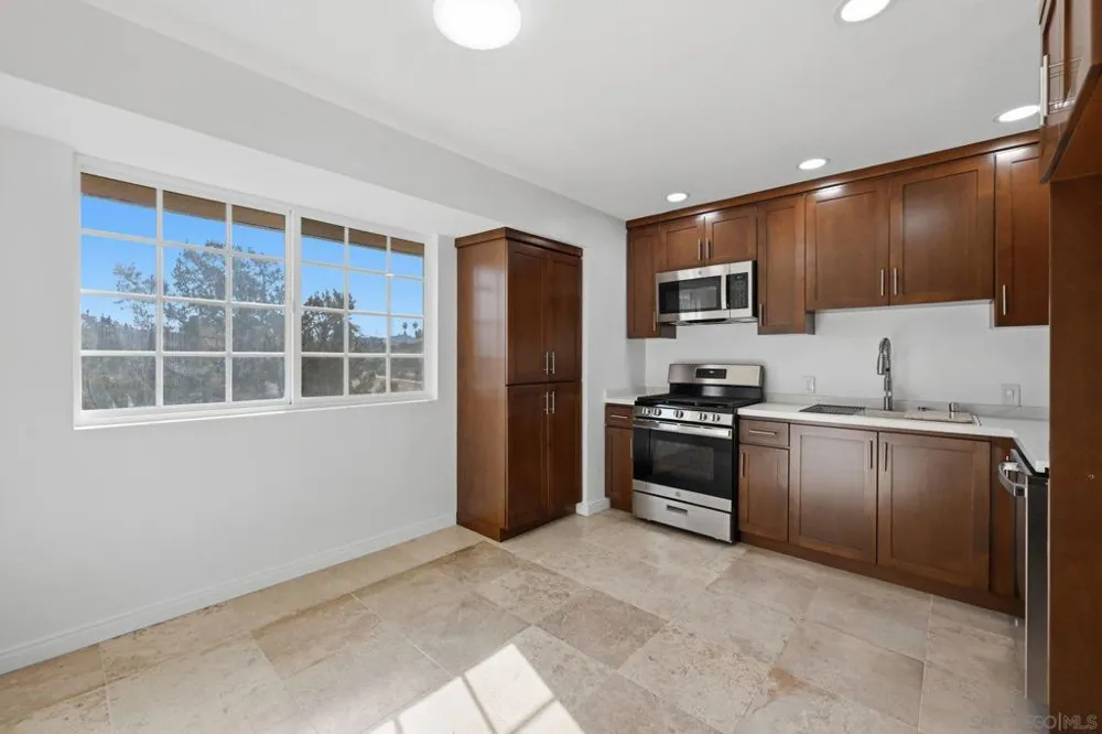 2473 Highland Ave. San Diego, CA 92105