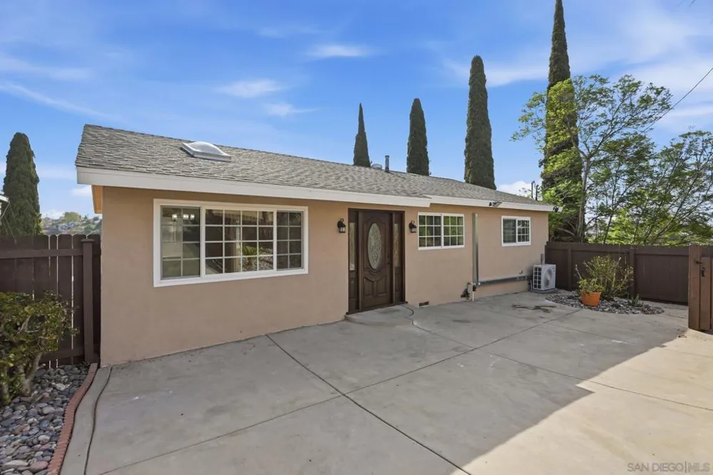 2473 Highland Ave. San Diego, CA 92105