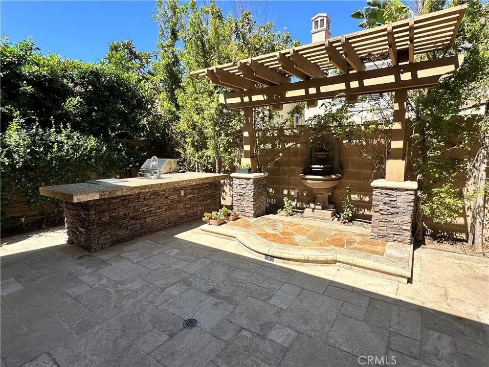 75 Cortland Irvine, CA 92620